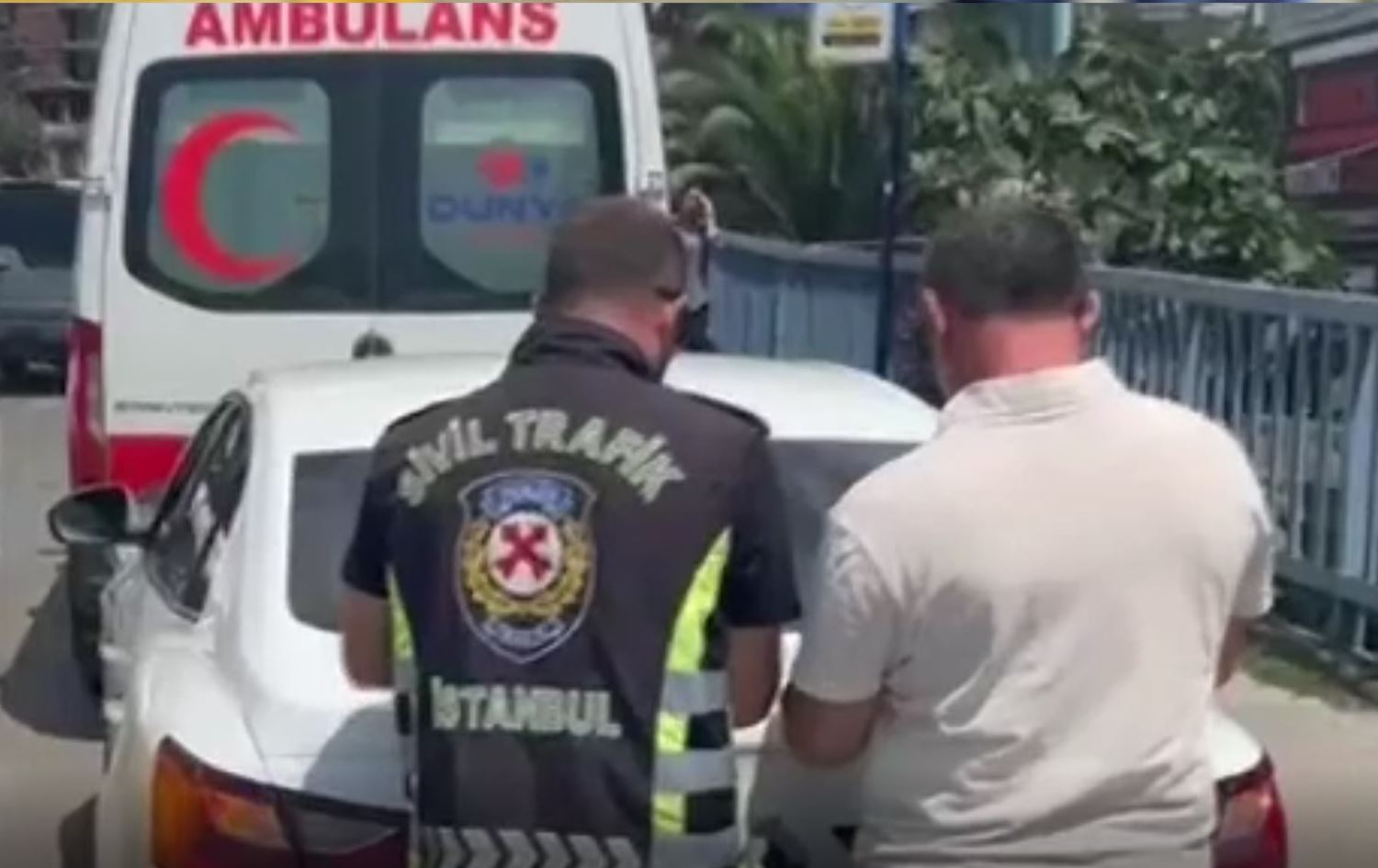 İstanbul’da taksi sürücüsünün kuryeye yumruğu pahalıya patladı: 12 bin lira para cezası