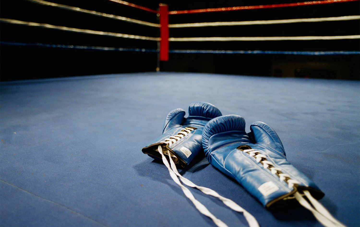 Japonya’da düzenlenen bir boks turnuvasında iki farklı maçta ringe çıkan sporcular, beyin travması sonucu yaşamını yitirdi