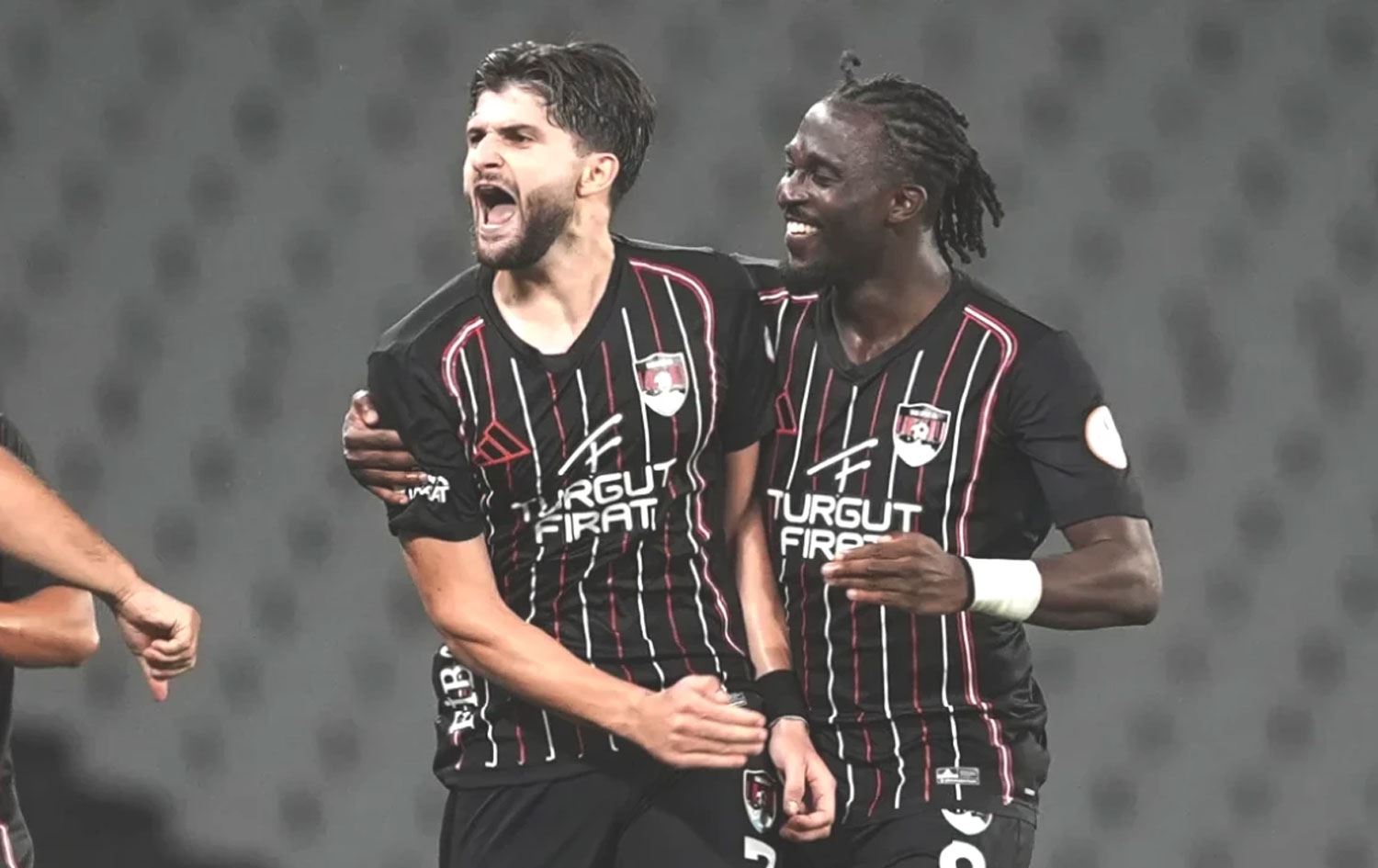 Trendyol 1. Lig’in ilk haftasında Boluspor ile Vanspor FK, İstanbul Atatürk Olimpiyat Stadyumu’nda karşı karşıya geldi