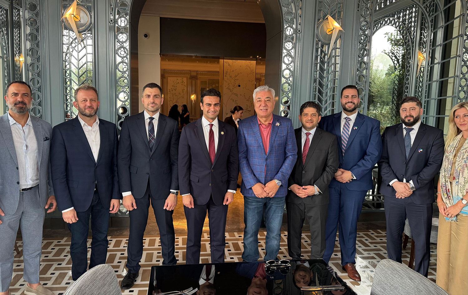 Aslen Dürzi olan ABD'li vekil Abraham Hamadeh, Şam’ı ziyaret etti