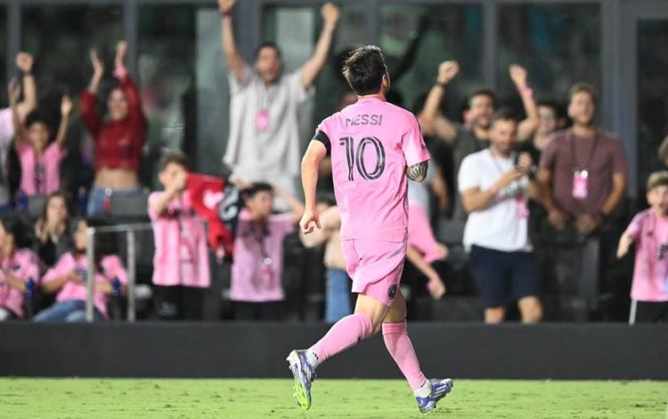 Inter Miami, sahasında konuk ettiği Los Angeles Galaxy karşısında sahadan galibiyetle ayrıldı