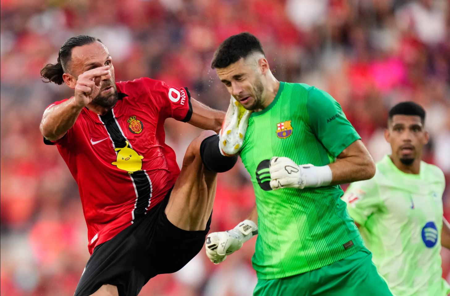 بەهۆی ئەم دیمەنەوە کارتی سوور بە ڤیدات موریچی یاریزانی مایۆرکا درا