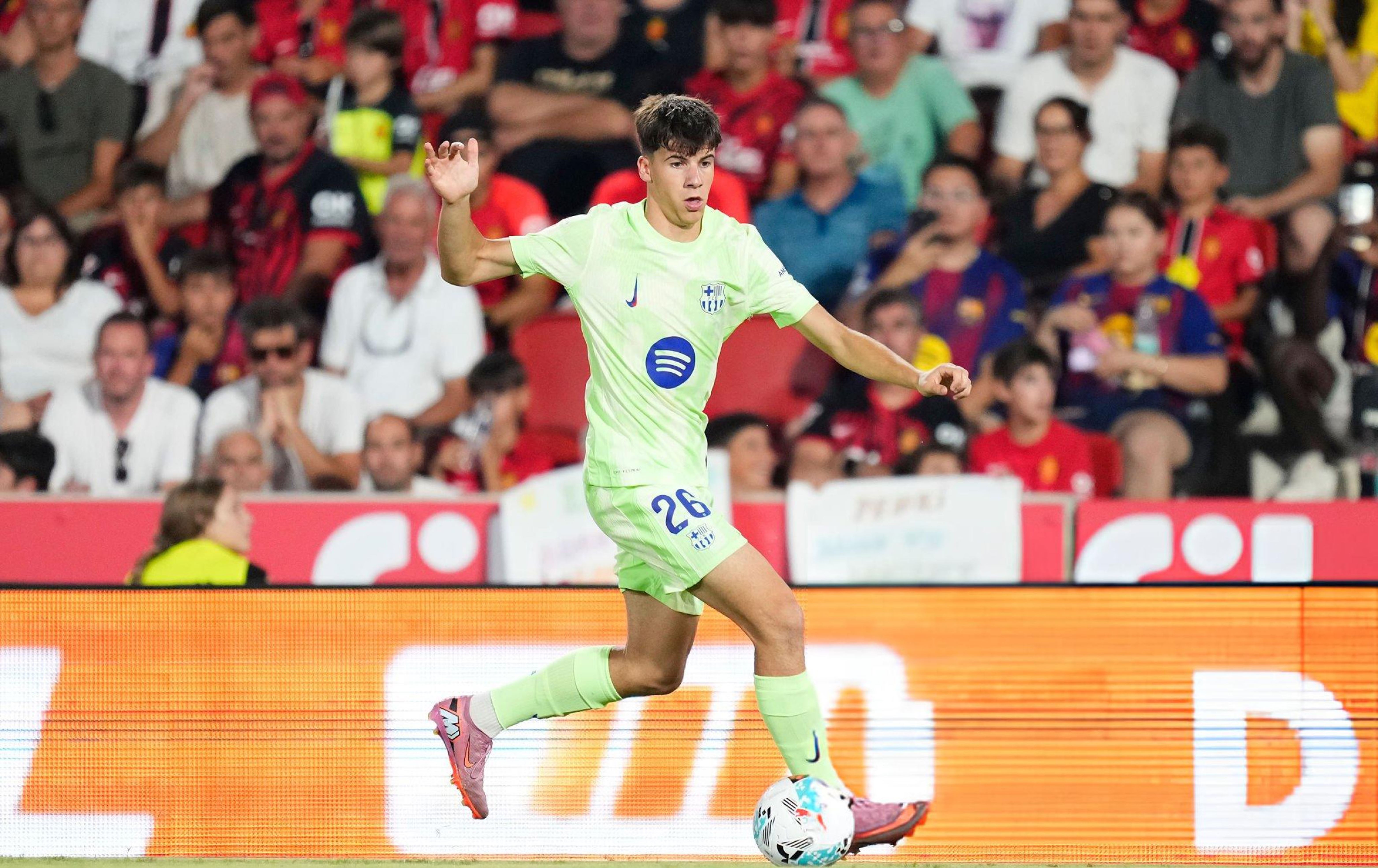 فلیک یاریزانێکی نوێ بۆ تیپی یەکەمی بارسێلۆنا سەردەخات