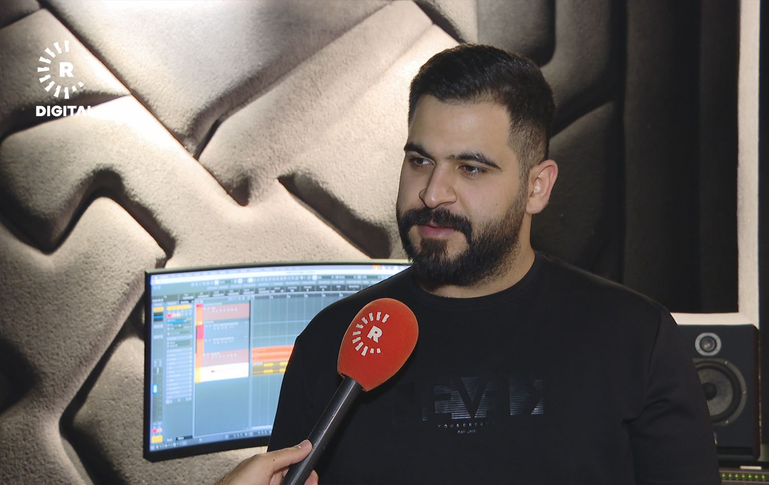 مەحموود غەیاس تێکست و ئاوازی گۆرانییە نوێیەکەی ئاوێتەی سرووشتی ئاکرێ دەکات