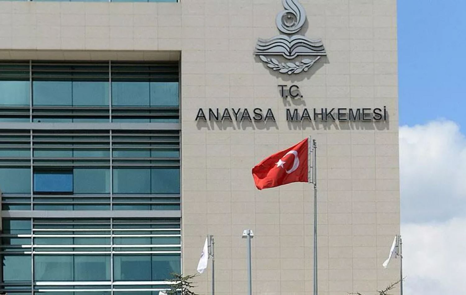 AYM, İranlı sığınmacının sınır dışı kararını ihlal saydı