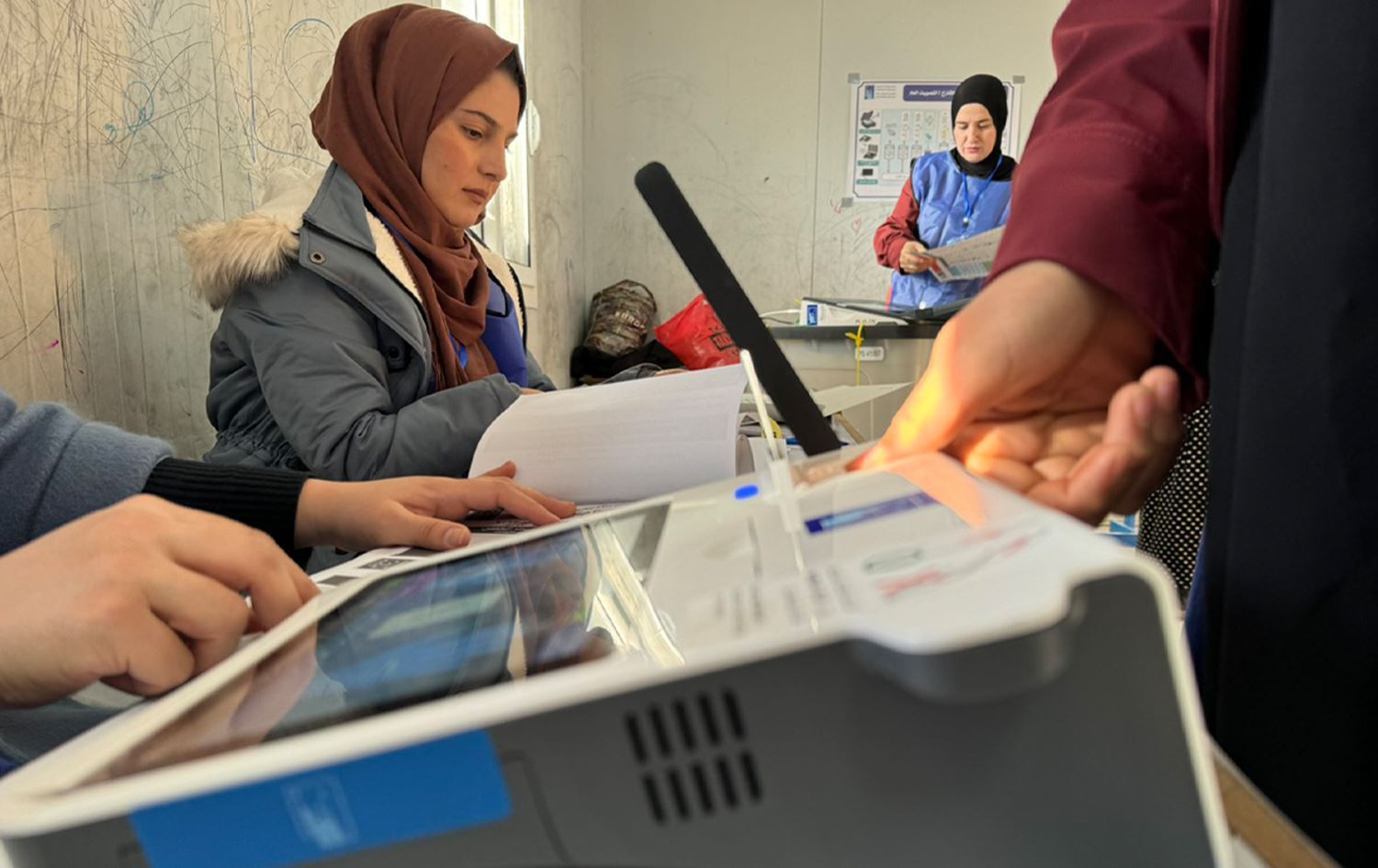 وصول 70 ألف جهاز اقتراع كوري لمكاتب المفوضية بالمحافظات العراقية