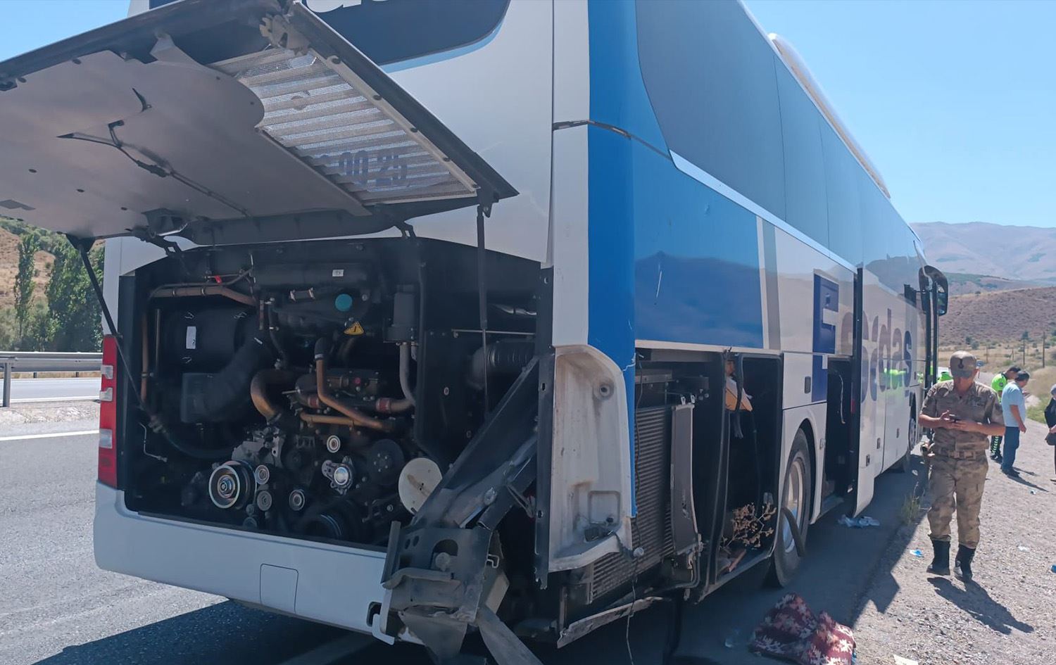 Otobûsa rêwiyan\ Wêne:AA