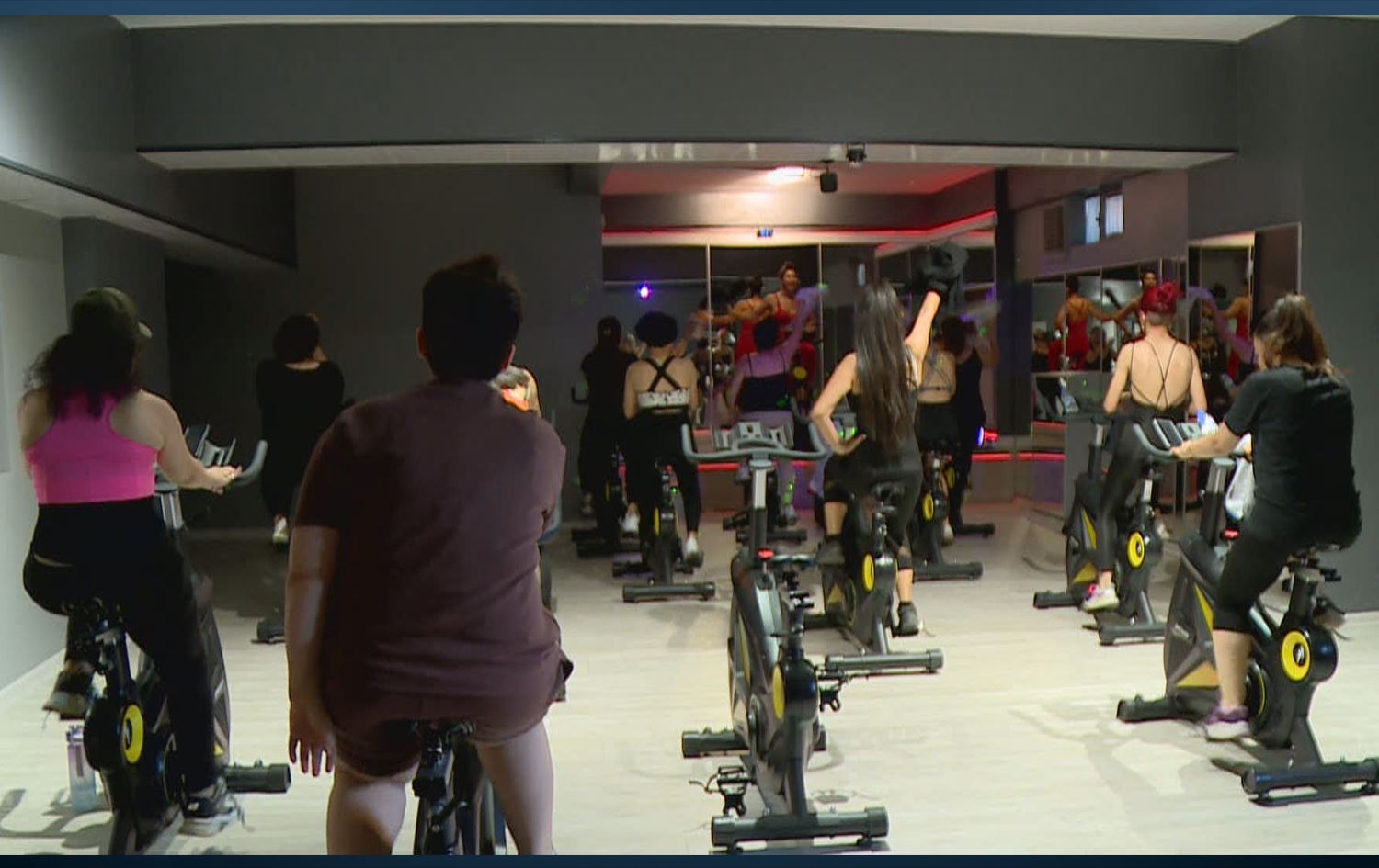 Jinên ku li ber muzîka Kurdî werzişê dikin /Wêne: Rûdaw