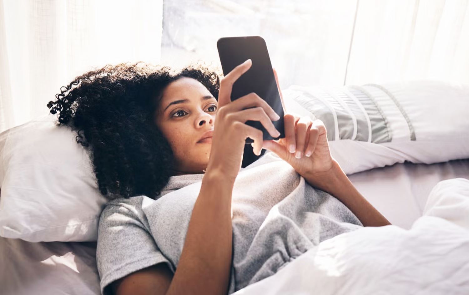 توێژینەوەیەک: ڤیدیۆ یەکبەدواییەکەکانی تۆڕەکۆمەڵایەتییەکان چاوەکان دەپڕووکێنن