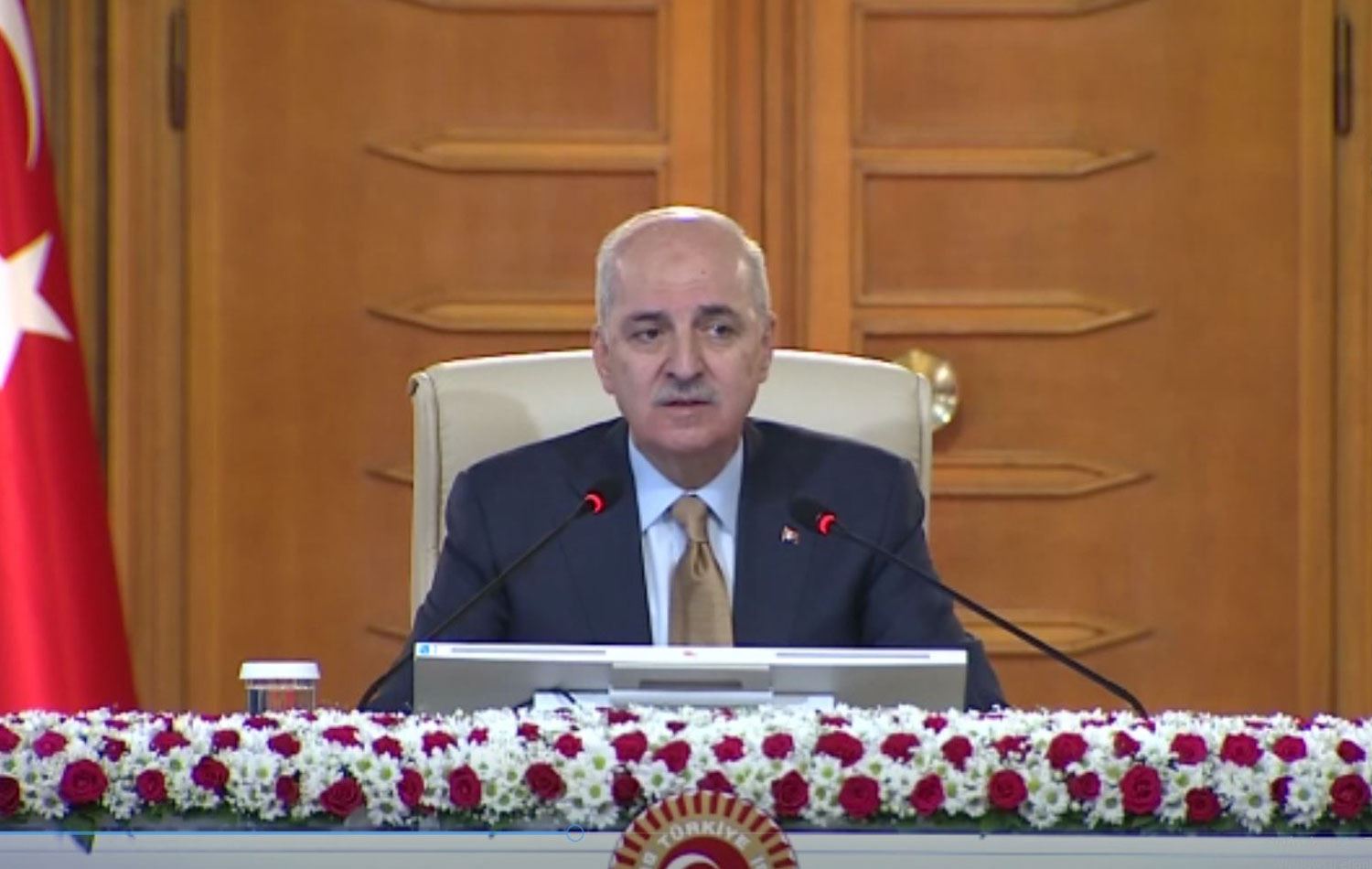 Meclis Başkanı Kurtulmuş çözüm süreci komisyonuna başkanlık etti. / Video alıntısı