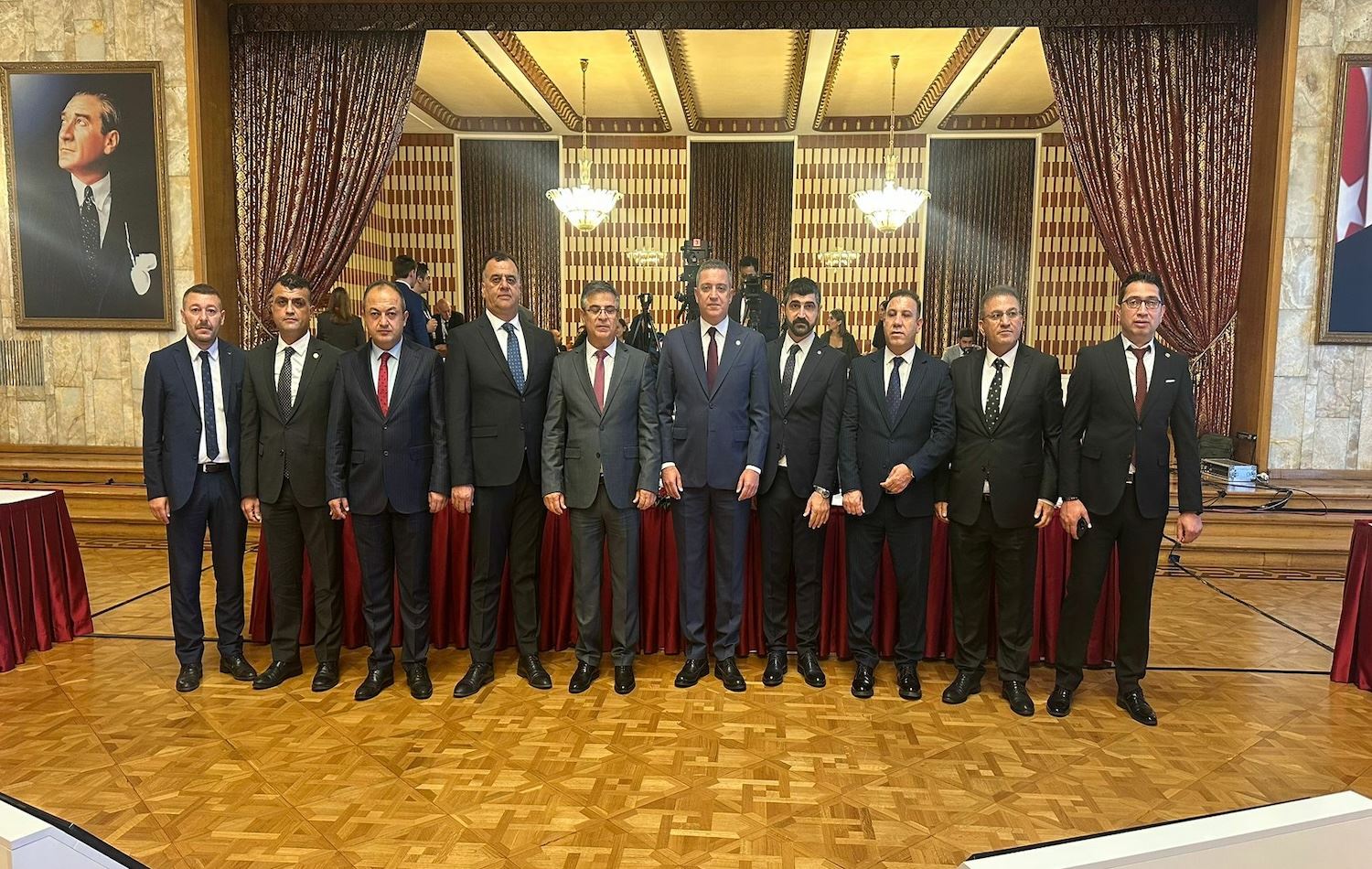 10 kentin baro başkanları birlikte fotoğraf verdi / Fotoğraf: ANKA