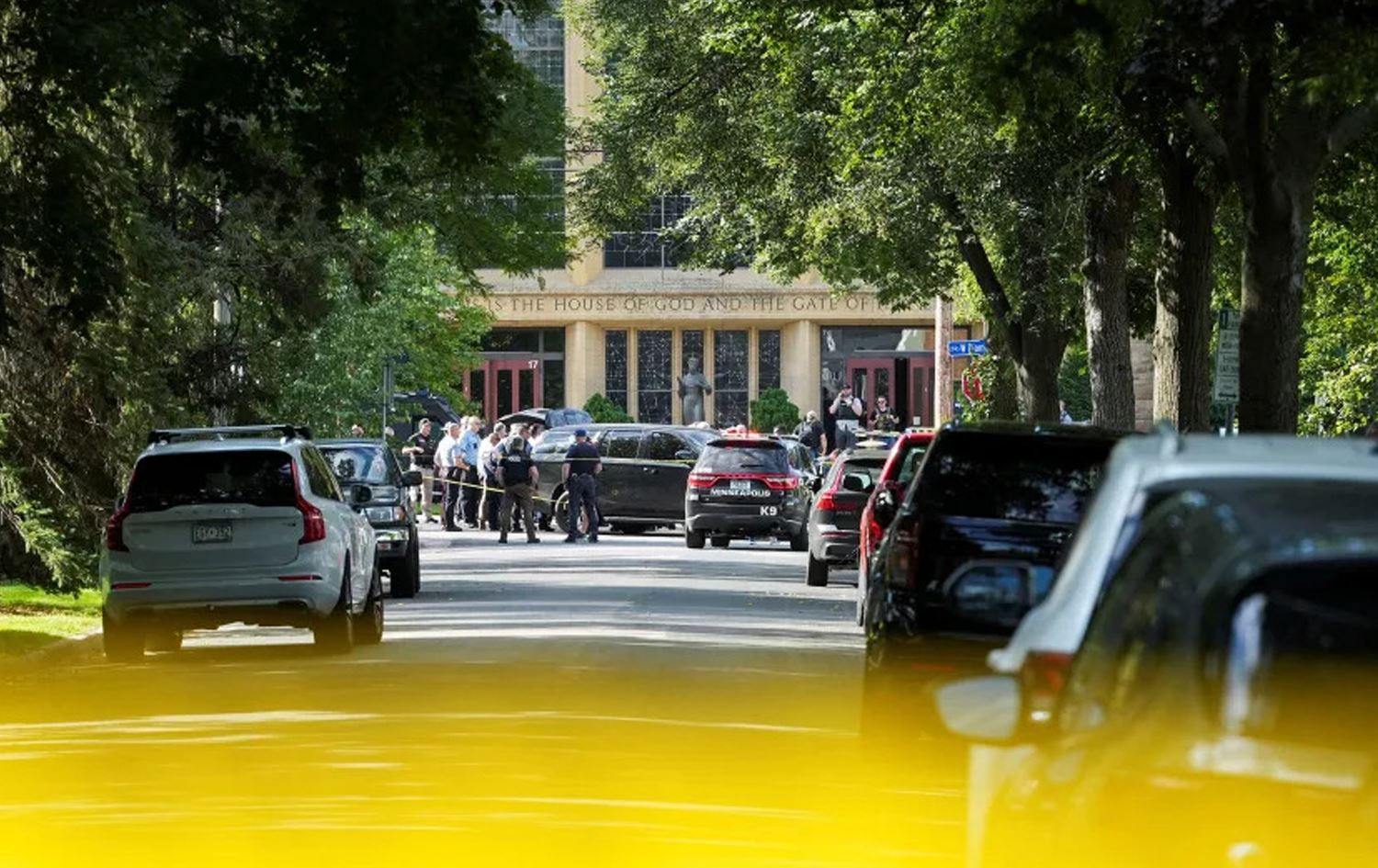 بەهۆی تەقەکردن لە قوتابخانەیەکی ئەمریکا دوو کەس کوژران