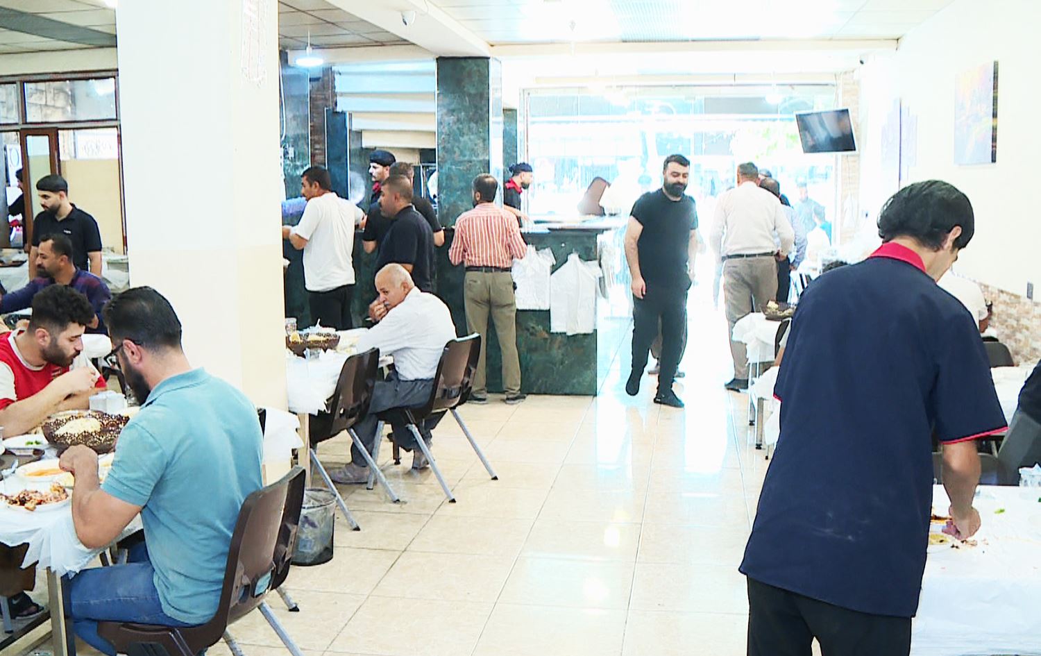 خۆپاراستنی تەندروستیی دهۆک: هیچ سەوزەیەک لە خواردنگەکان دانەنرێت، جگە لە هەندێکیان