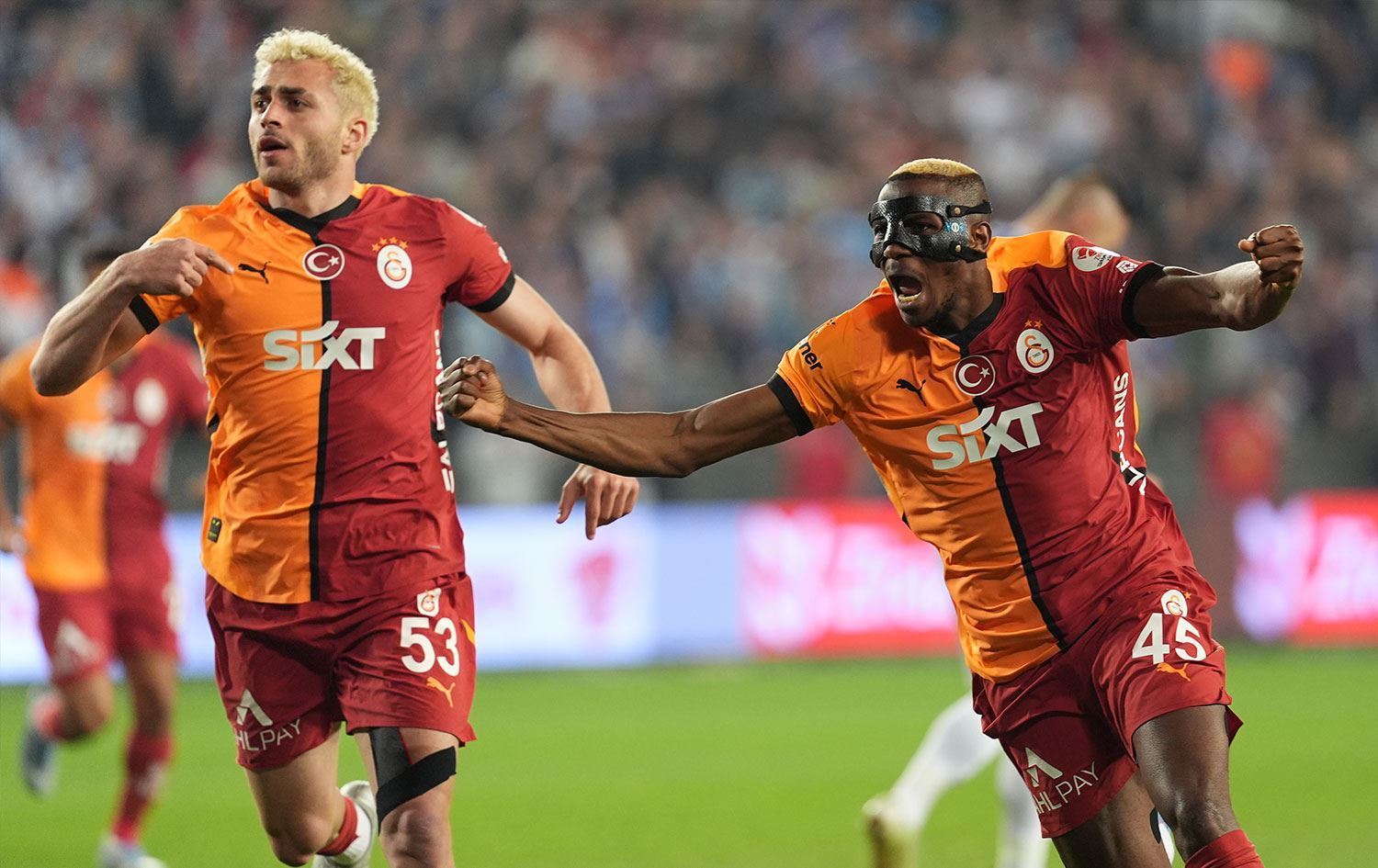 Osimhen ile Barış Alper Yılmaz