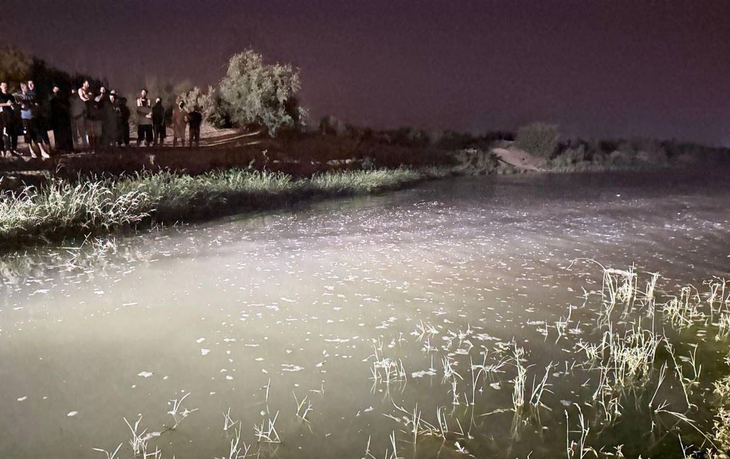 پیاوێک لە دوبزی پارێزگای کەرکووک هەوڵی رزگارکردنی دوو نەوەی دەدات و خۆی دەخنکێت