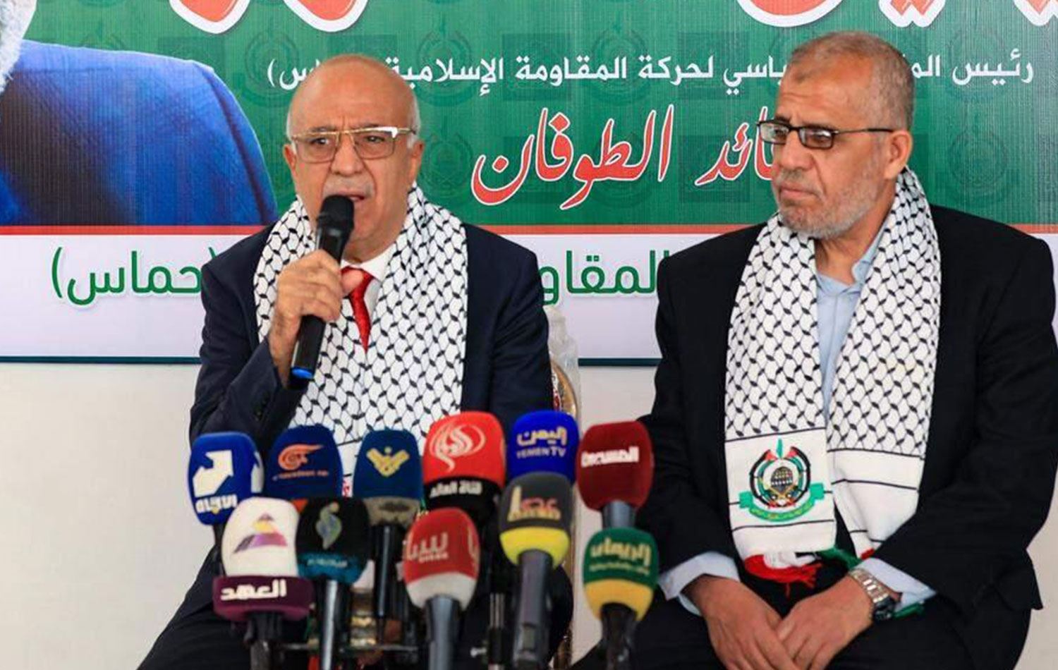  Ahmet Galib er-Rehavi (sağda) öldürüldü. 