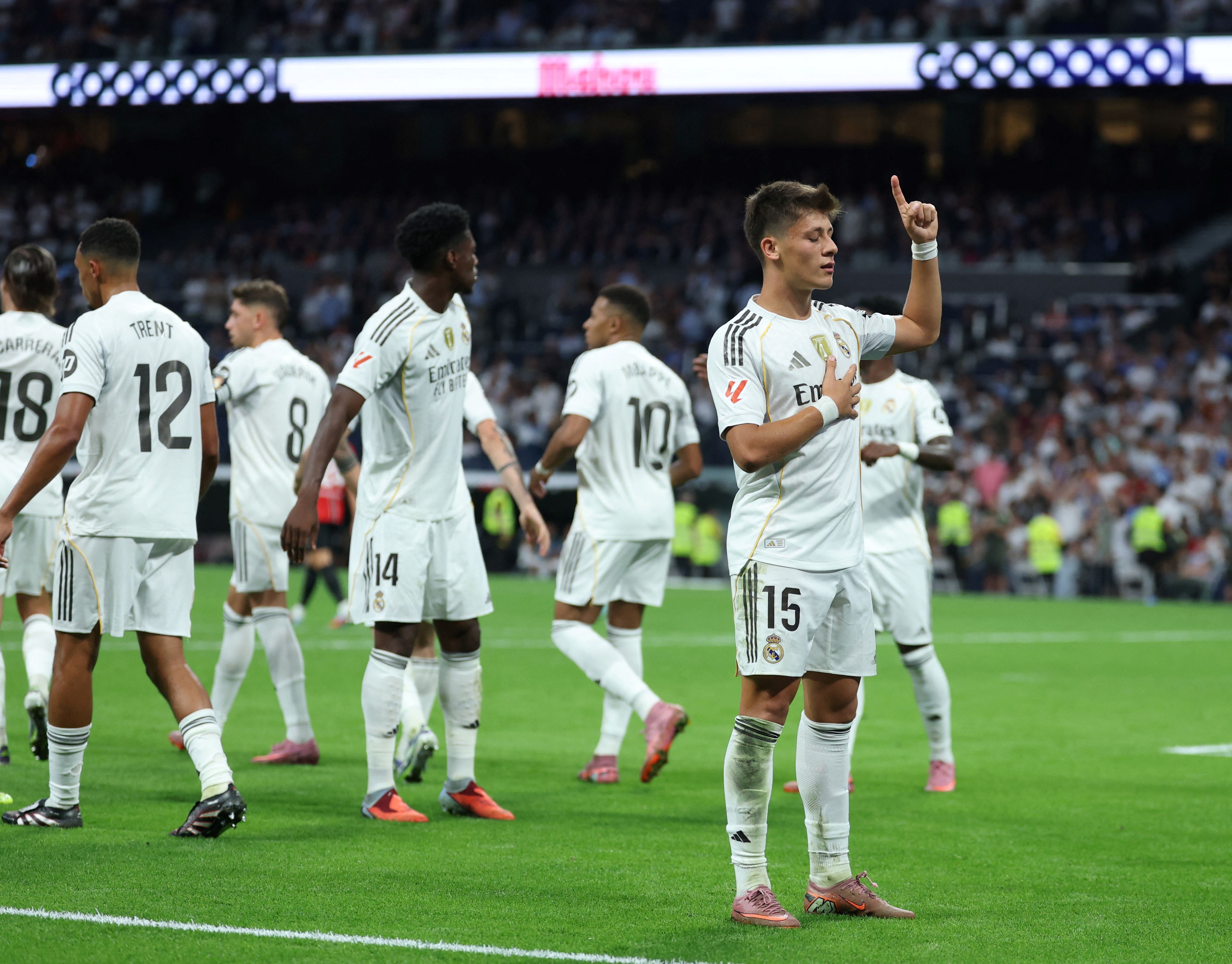 ئاردا گولەر