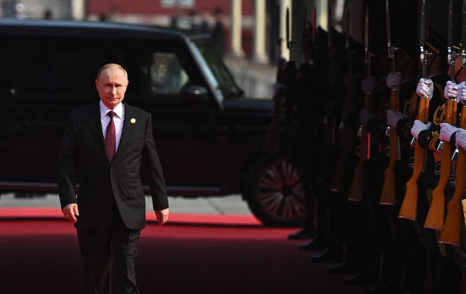 Putin, Zelensky ile görüşmeye hazır olduğunu söyledi