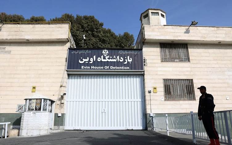 دەسەڵاتی دادی ئێران: 15 زیندانیی هەڵاتووی گرتووخانەی ئێڤین تاوەکو ئێستا دەستگیرنەکراونەتەوە