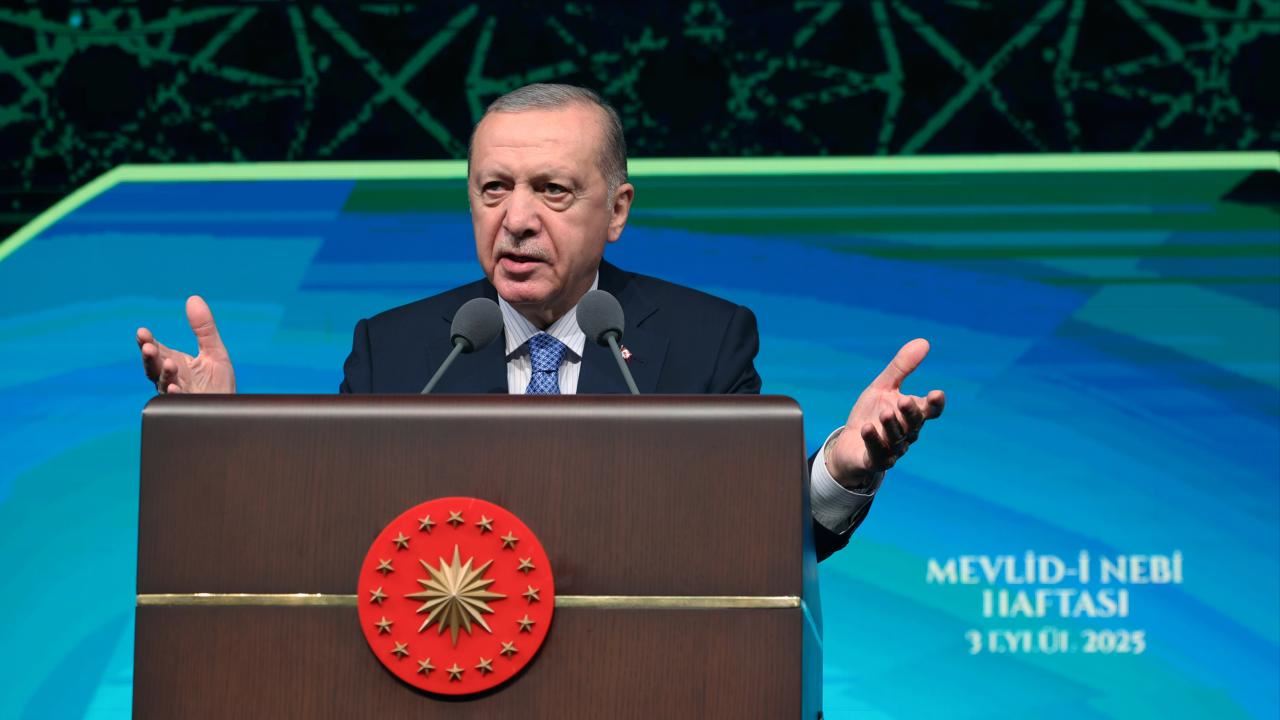 Erdoğan'dan Sivas Kongresi mesaj