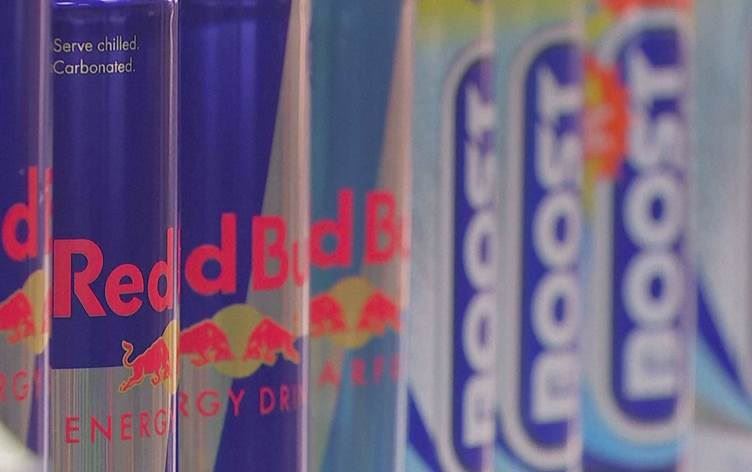 İngiltere'de enerji içecekleri 16 yaş altına yasaklandı