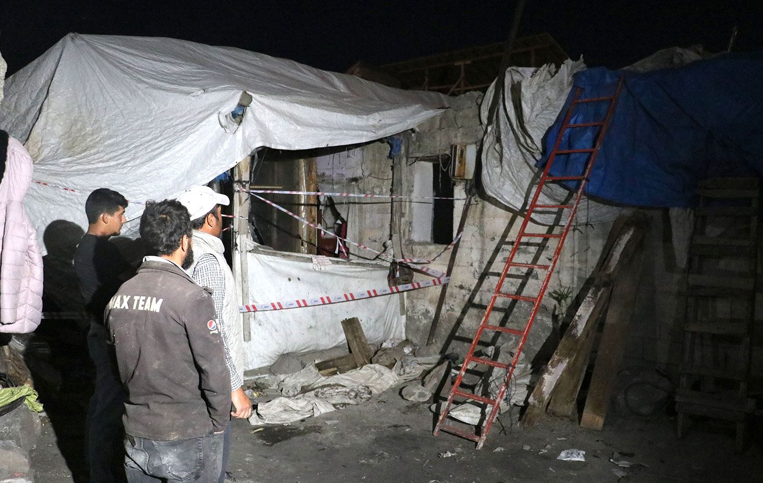 Damı çöken ev / Foto: AA