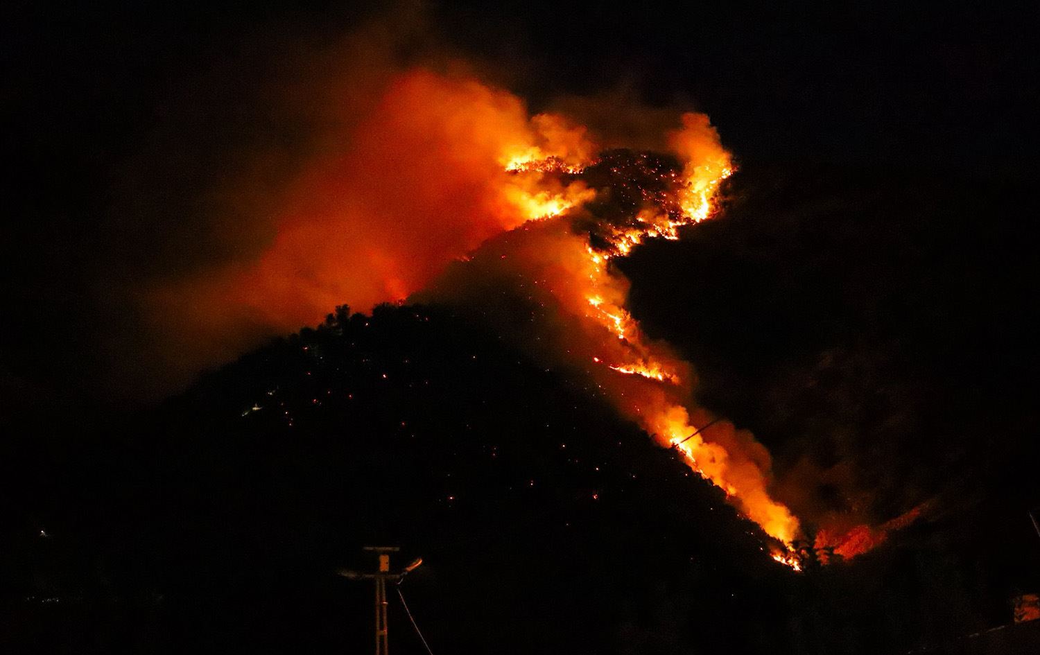 Agirê li Şemzînanê\ Wêne: AA