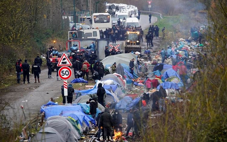 Fransa'nın güneyinde bir göçmen kampı / Foto: Reuters