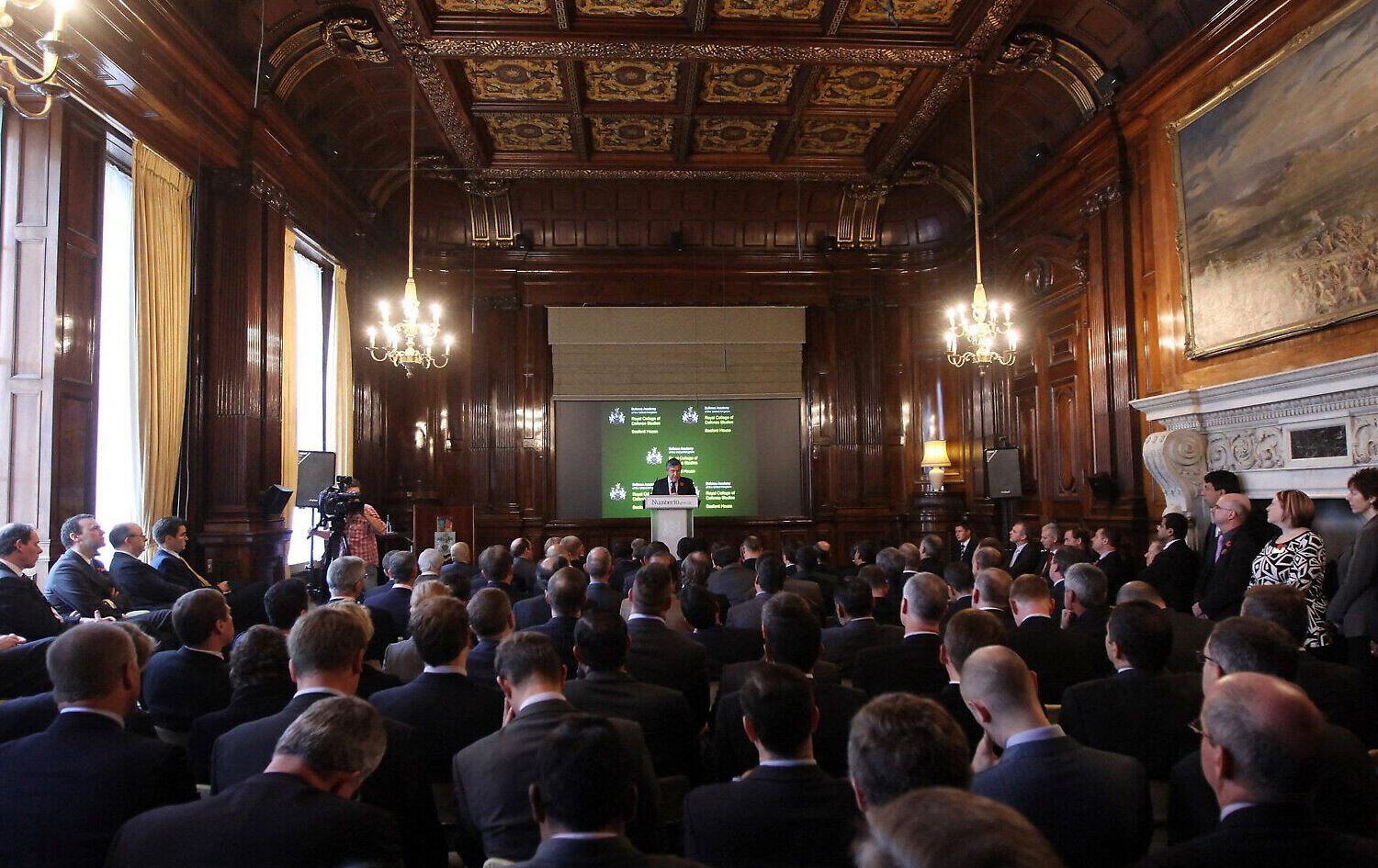 لە ئەکادیمیایەکی سەربازیی بەریتانیا رێگە بە ئیسرائیلییەکان نادرێت بخوێنن