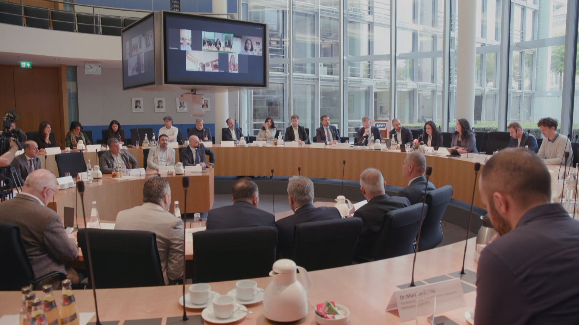 Kurdish-German lawmakers meet in Berlin for unity