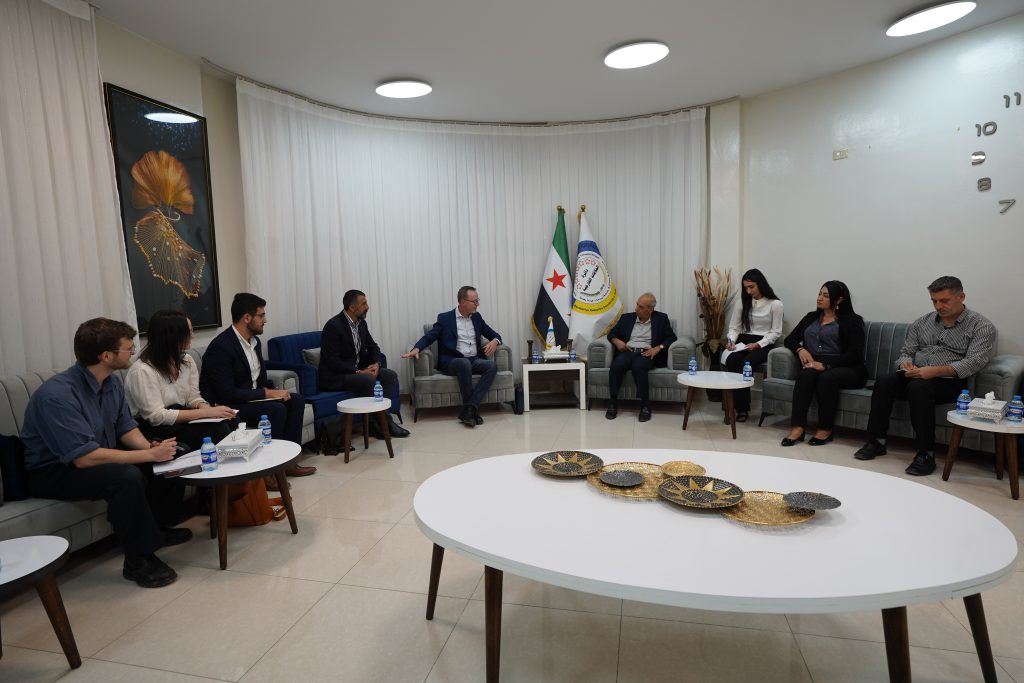 Australian delegation visits Rojava