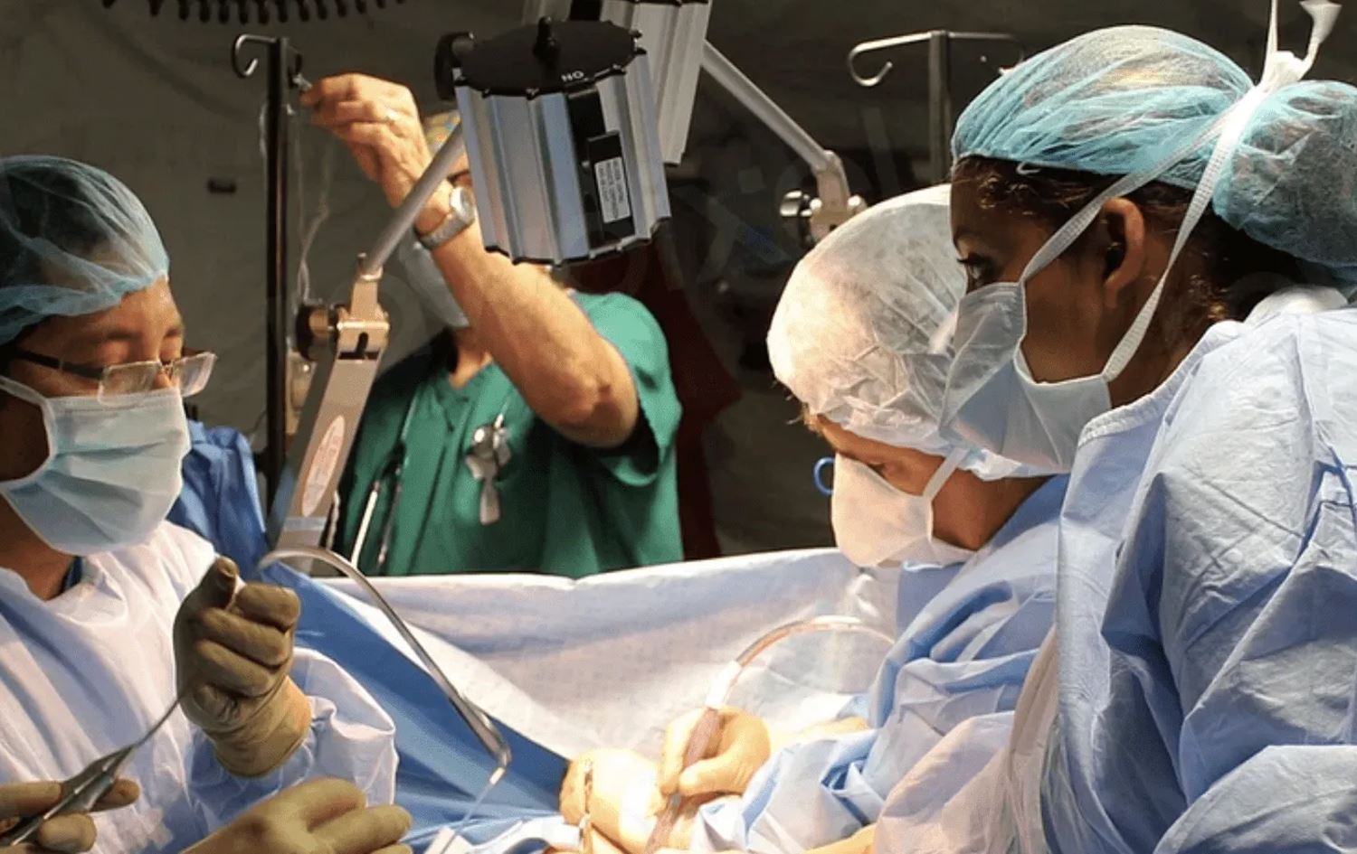 پزیشکان هۆشداری لە لێکەوتەیەکی مەترسیدار لەدوای نەشتەرگەریی بڕینی گەدە دەدەن