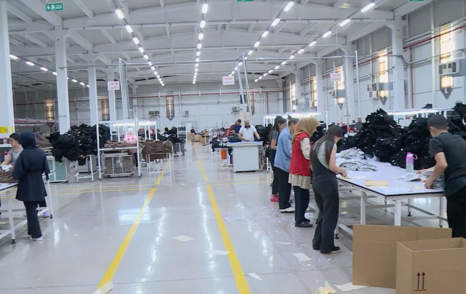 AMED - Kargehên tekstîlê tên girtin, 4 hezar kes bêkar man