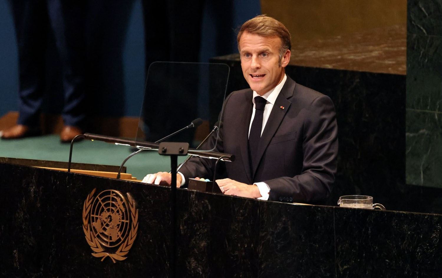 France recognizes Palestinian state at UN summit