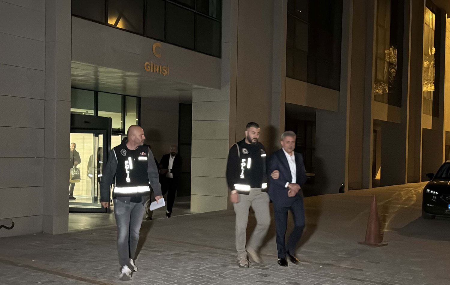 Yahşihan Belediye Başkanı Ahmet Sungur tutuklandı. / AA