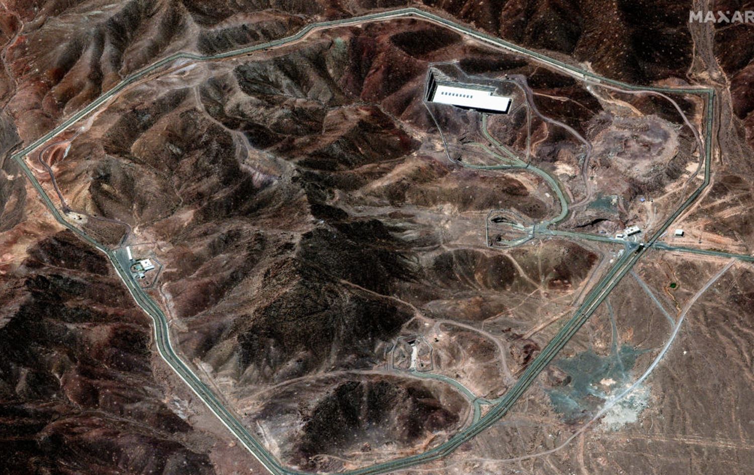 گوتەبێژی حکومەتی ئێران: ئەو یۆرانیۆمەی 60٪ پیتێندراوە لە ژێر زەویدا ماوەتەوە