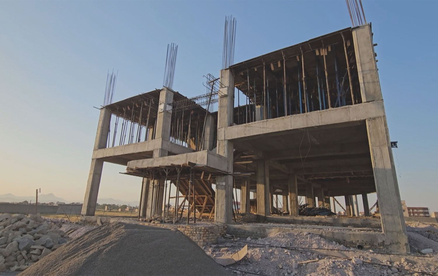 Dibistaneke temamnebûyî / Wêne: Arşîv