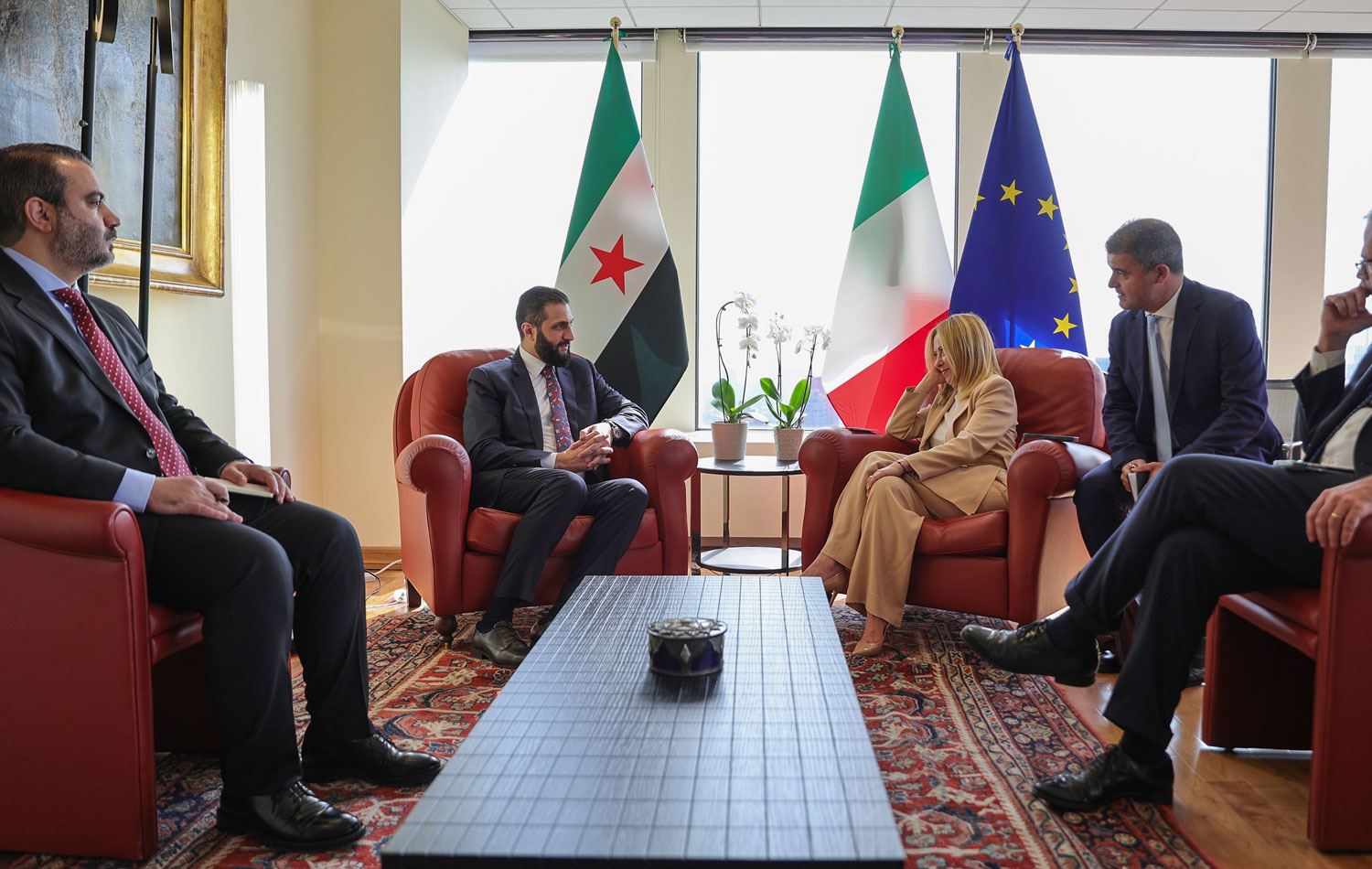 Şara, İtalya Başbakanı Meloni ile görüştü. / Foto: X