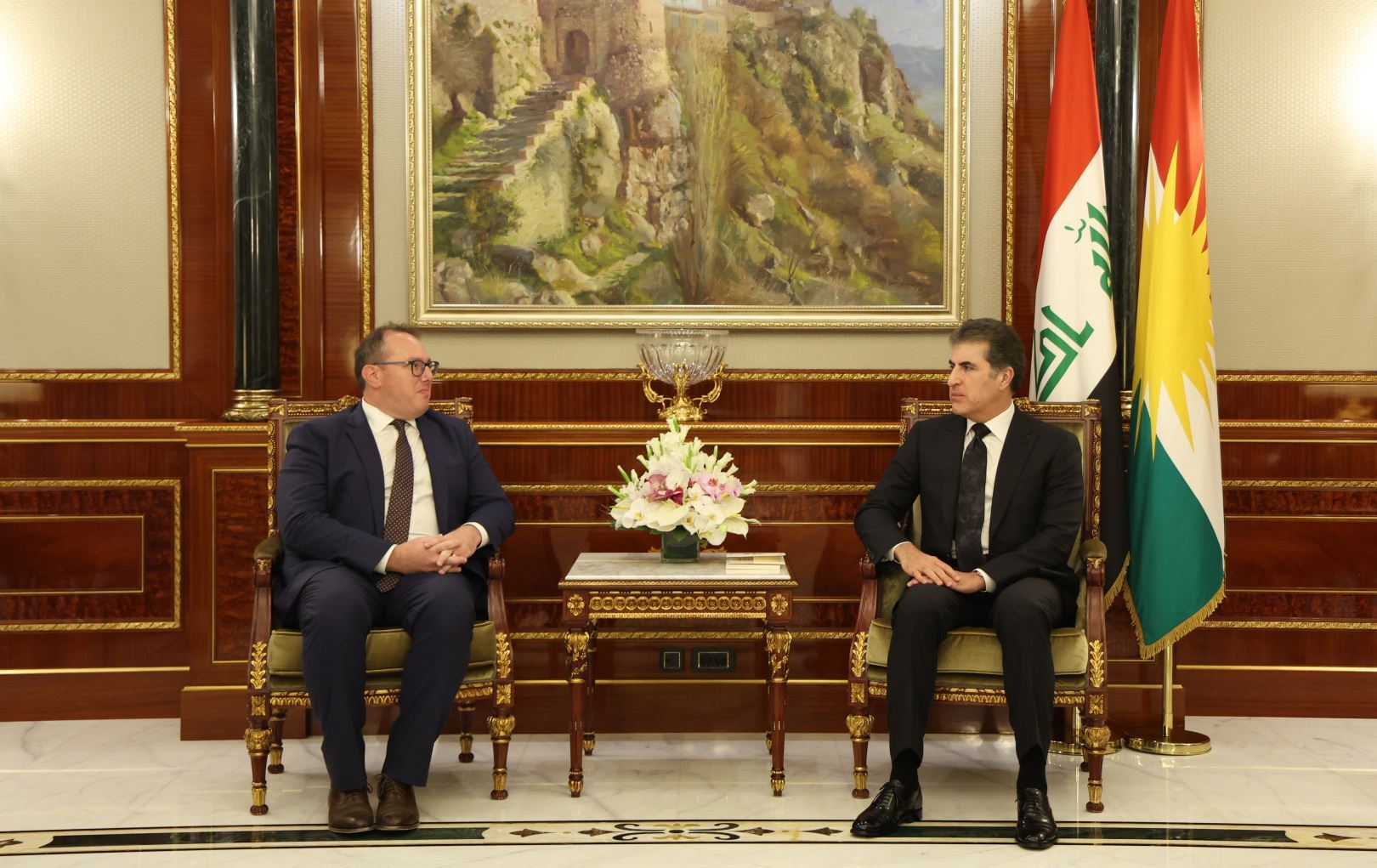 Foto: Kürdistan Bölgesi Başkanı Neçirvan Barzani ve ABD'nin Irak Büyükelçiliği Maslahatgüzarı Joshua Harris