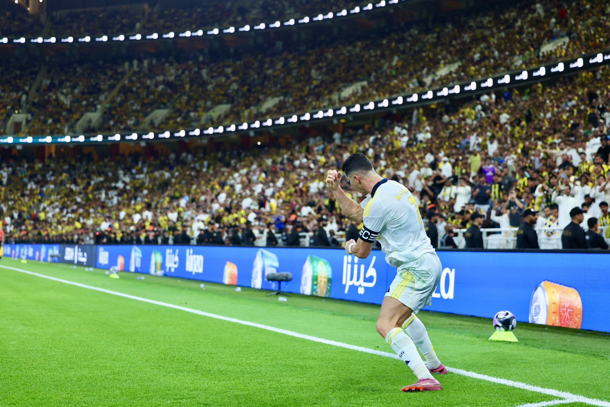 ڤیدیۆ؛ کریستیانۆ گۆڵی کرد و نەسڕ چوارەم بردنەوەی تۆمارکرد