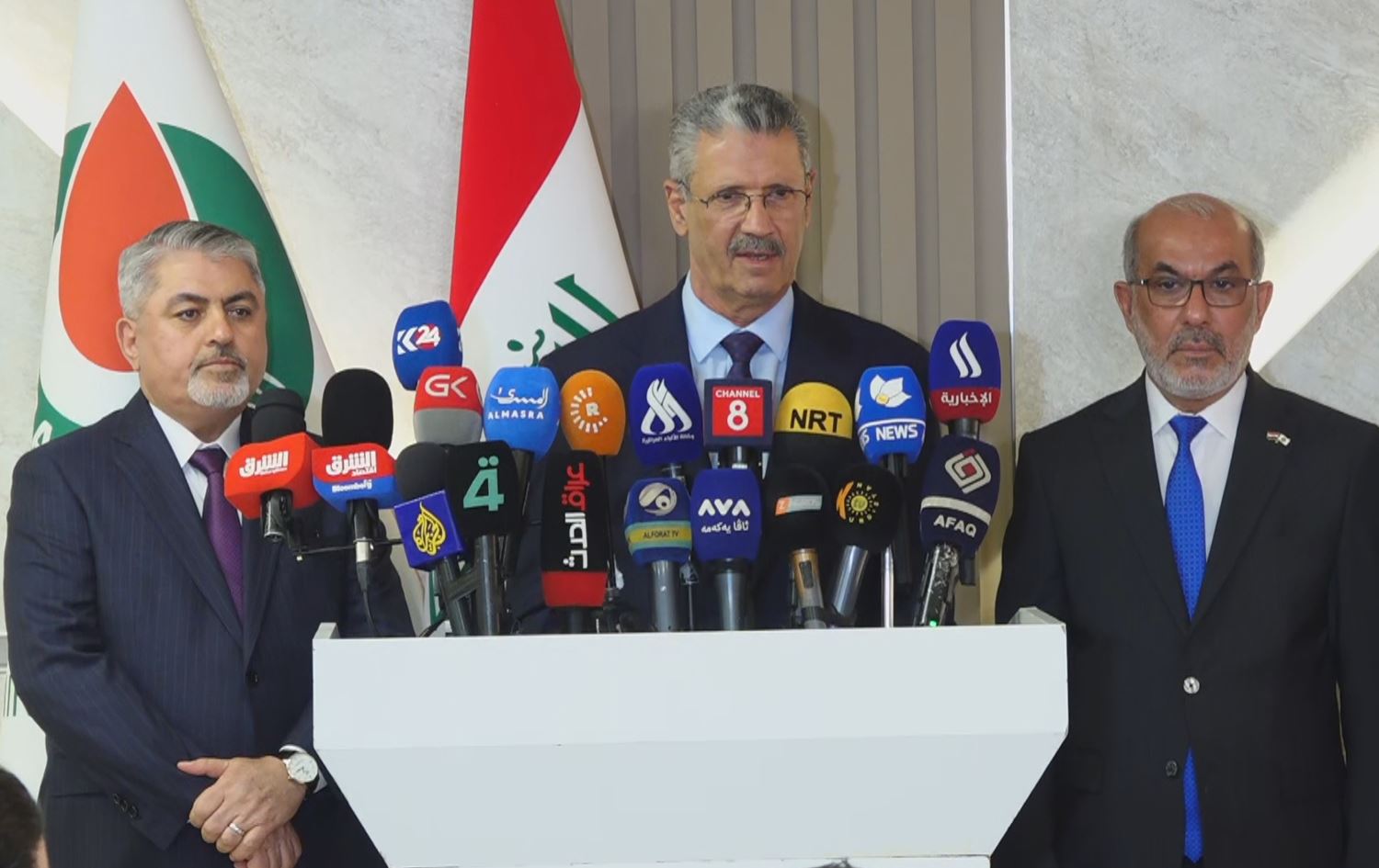 مؤتمر صحفي لوزير النفط حيان عبد الغني