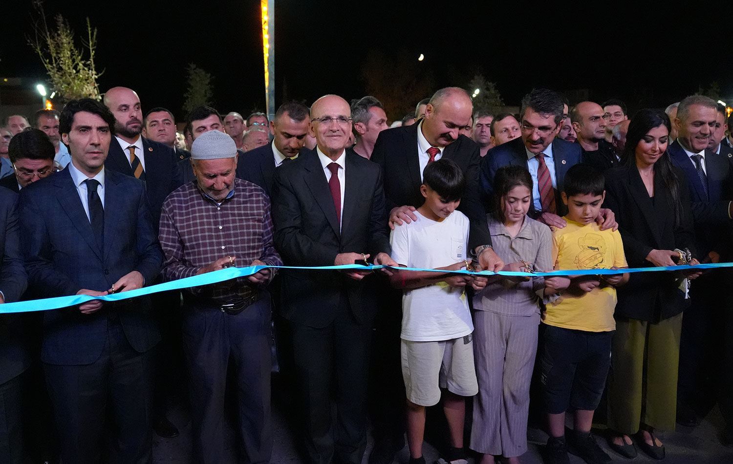 Mehmet Şîmşek li Êlihê ye / Wêne: AA