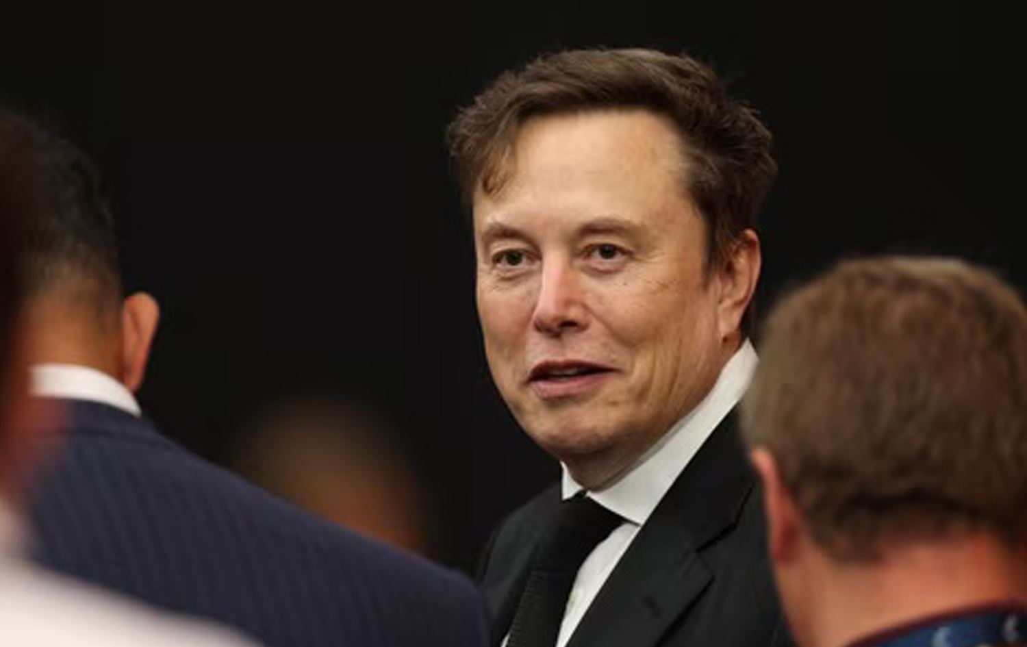 جەنگی ئیلۆن مەسک و نێتفلێکس هەرا دەنێتەوە