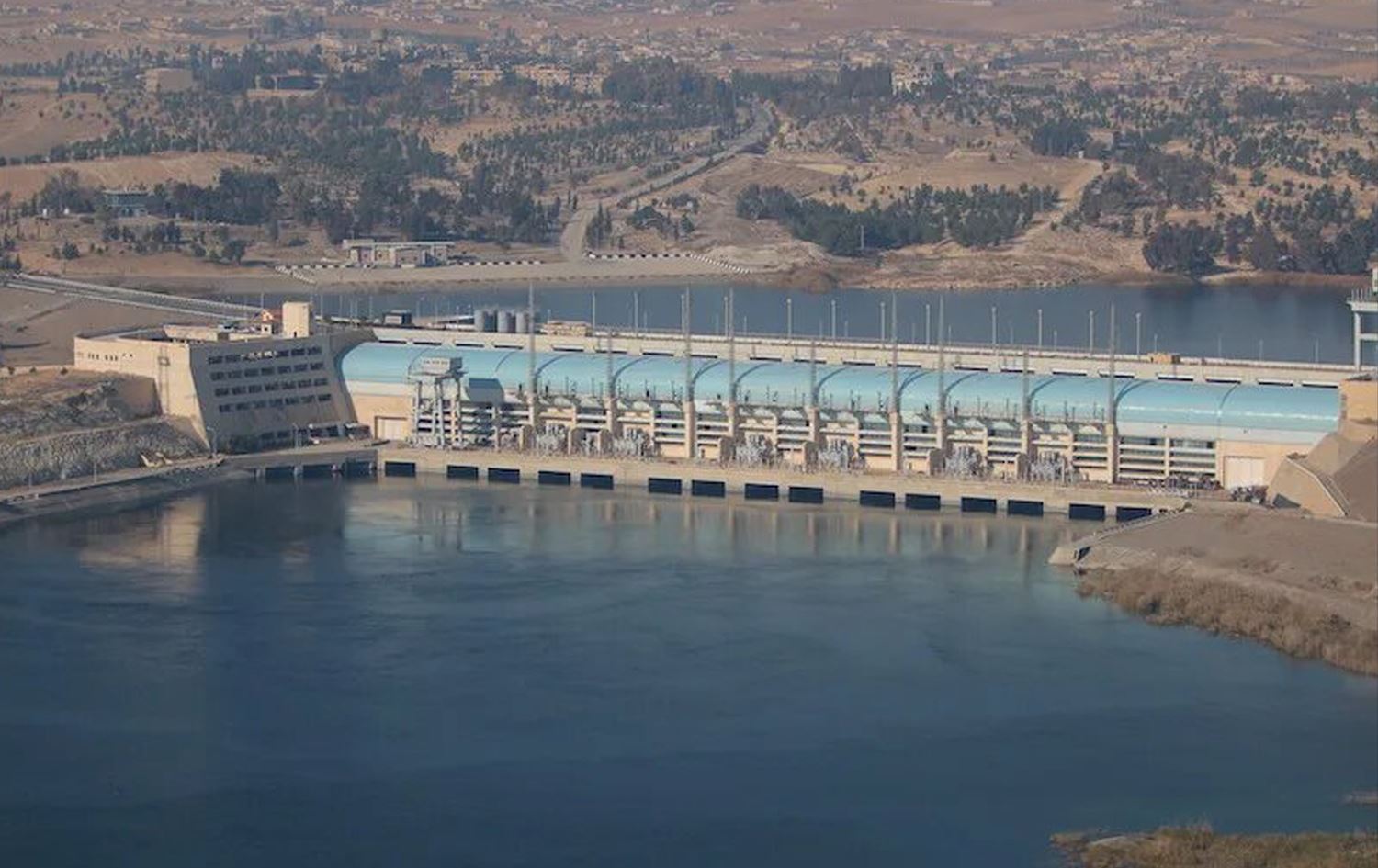 هەسەدە: هێزەکانی سەر بە حکومەتی دیمەشق بە چەکی قورس بەنداوی تشرین بۆردوومان دەکەن