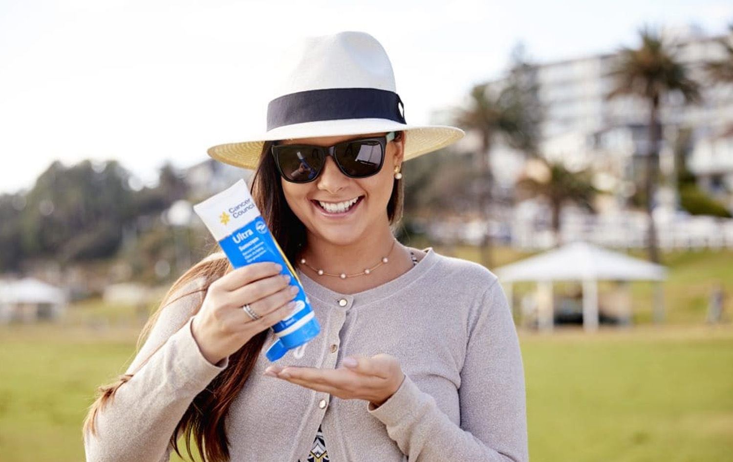 بە دەیان جۆری کرێمی دژەخۆر لە بازاڕەکانی ئوسترالیا قەدەخە دەکرێن؛ هۆکارەکەی چییە؟