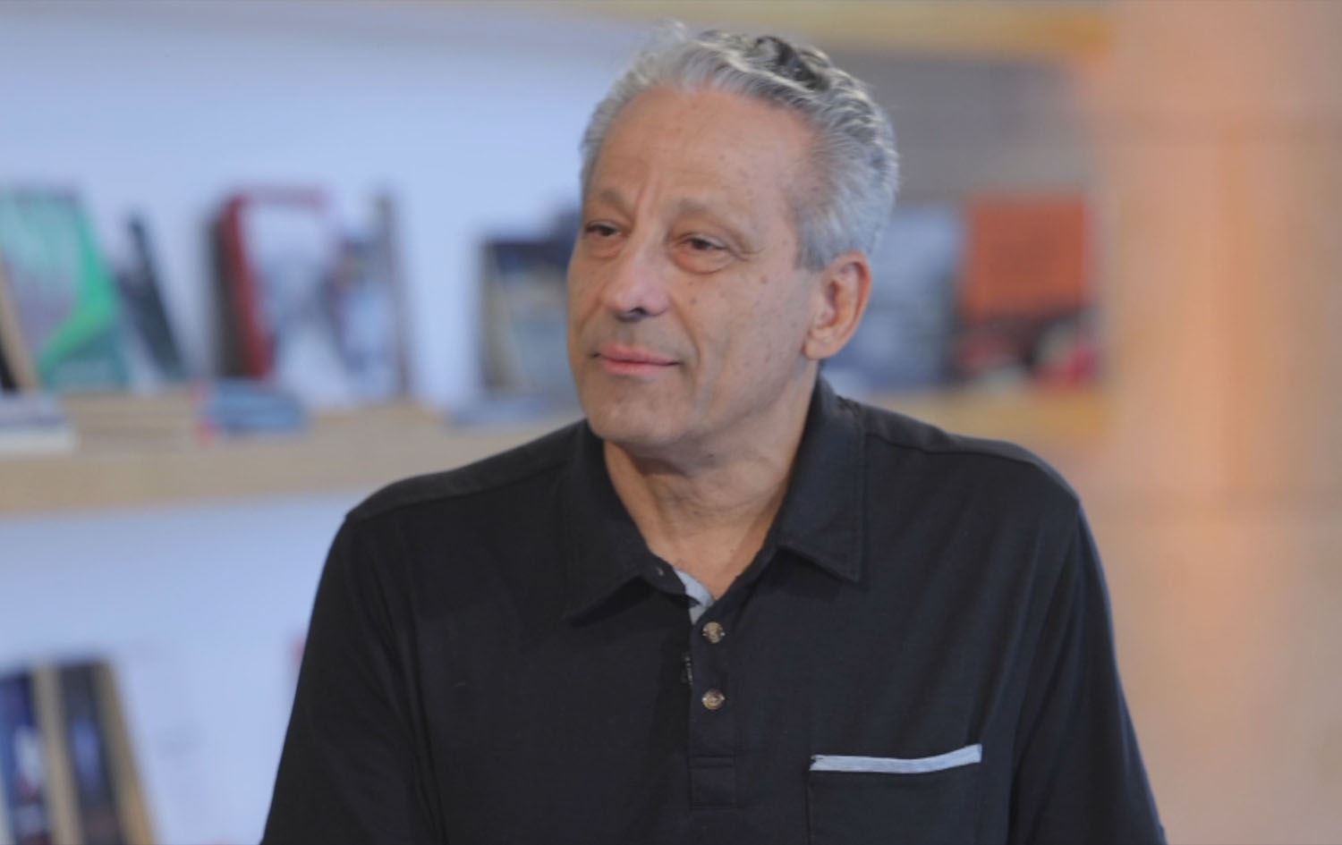 American photojournalist urges Kurds to honor past while embracing future