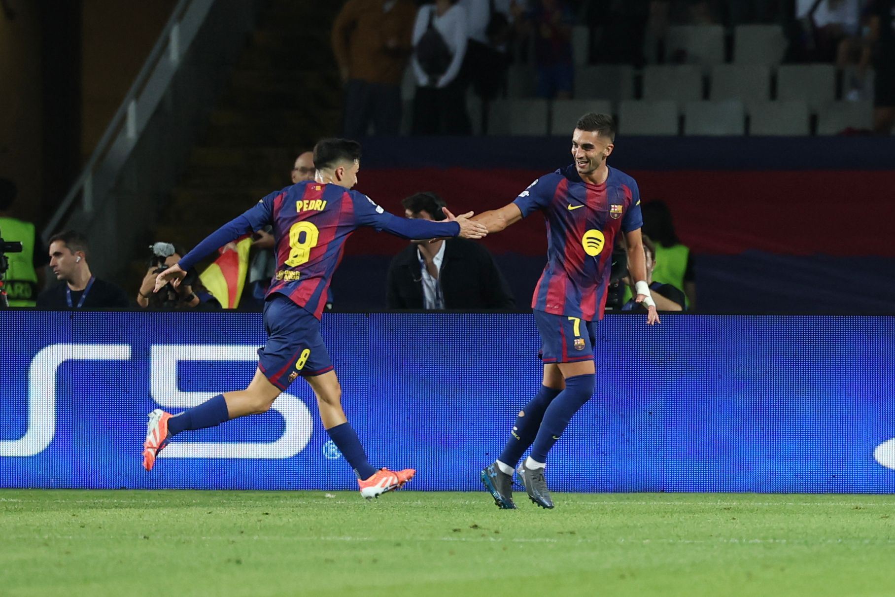 ڤیدیۆ؛ بارسێلۆنا بەبێ لامین چاوی لە پێشەنگە