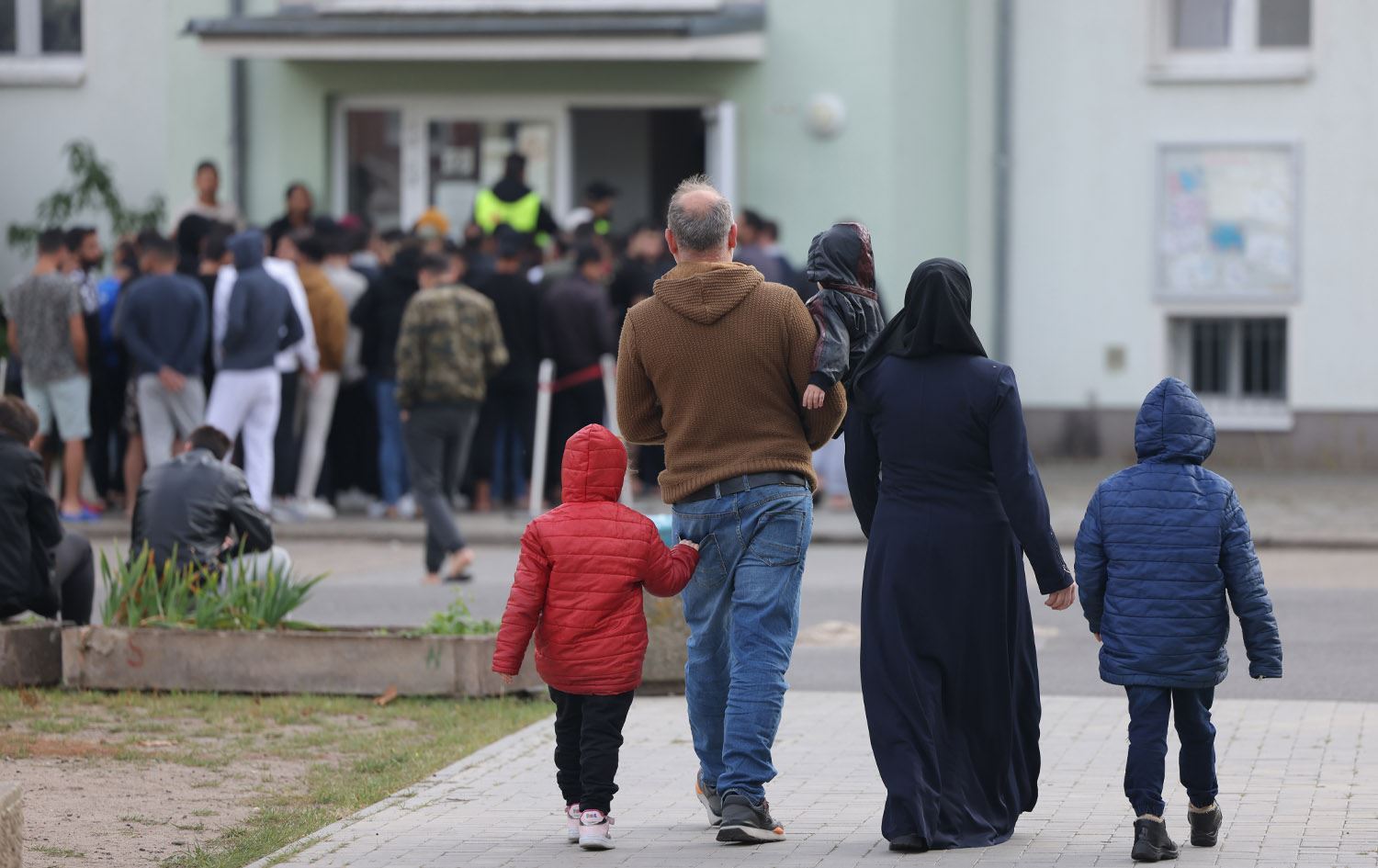 پەرلەمانی ئەڵمانیا پێدانی وڵاتینامەی بە پەناخوازان لە پێنج ساڵەوە کردە 8 ساڵ