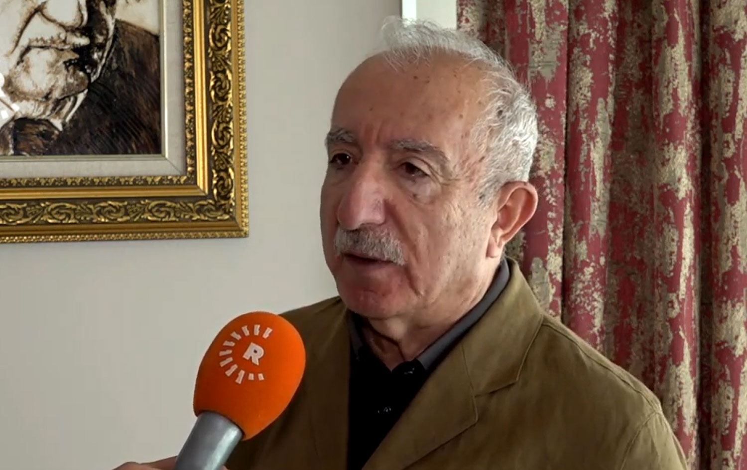 Siyasetçi-yazar Orhan Miroğlu