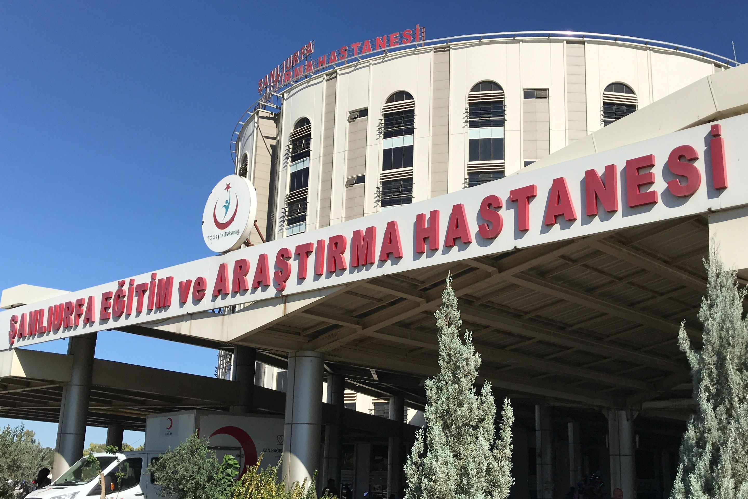 Urfa'da 30 öğrenci, gıda zehirlenmesi şüphesiyle hastaneye kaldırıldı